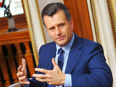 Erfolgreicher Lucren AI Trader